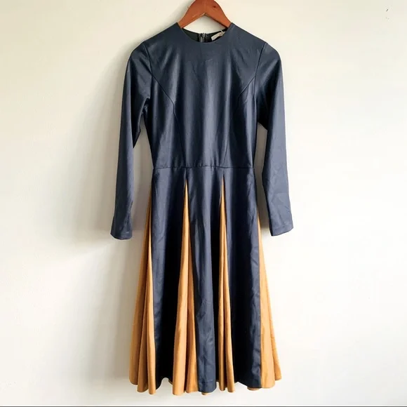 Carlucci Colorblock Pleated Dress mustard - Picture 1 of 9